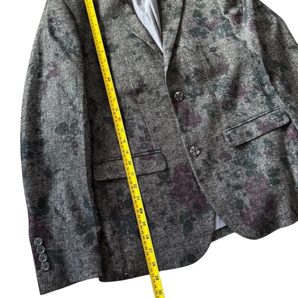 Edge By WD-NY Men’s Grey Floral Blazer Size Medium EUC - Picture 7 of 7